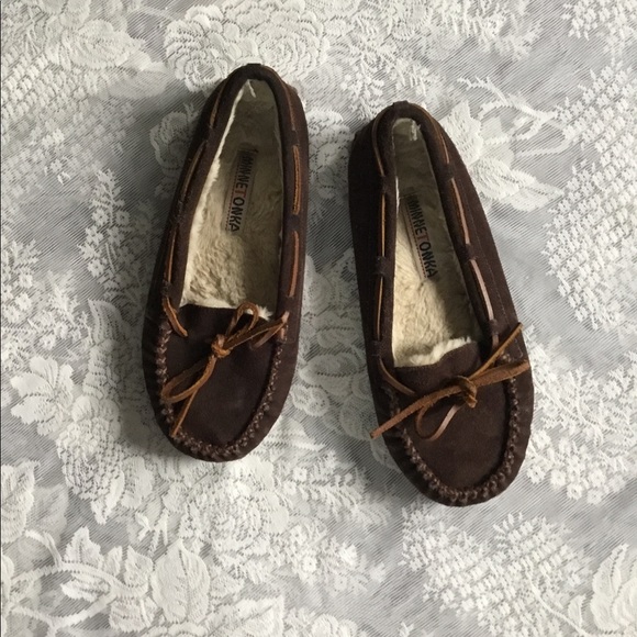 Set for Donation!!! Minnetonka | Sherpa Slides - Picture 2 of 5